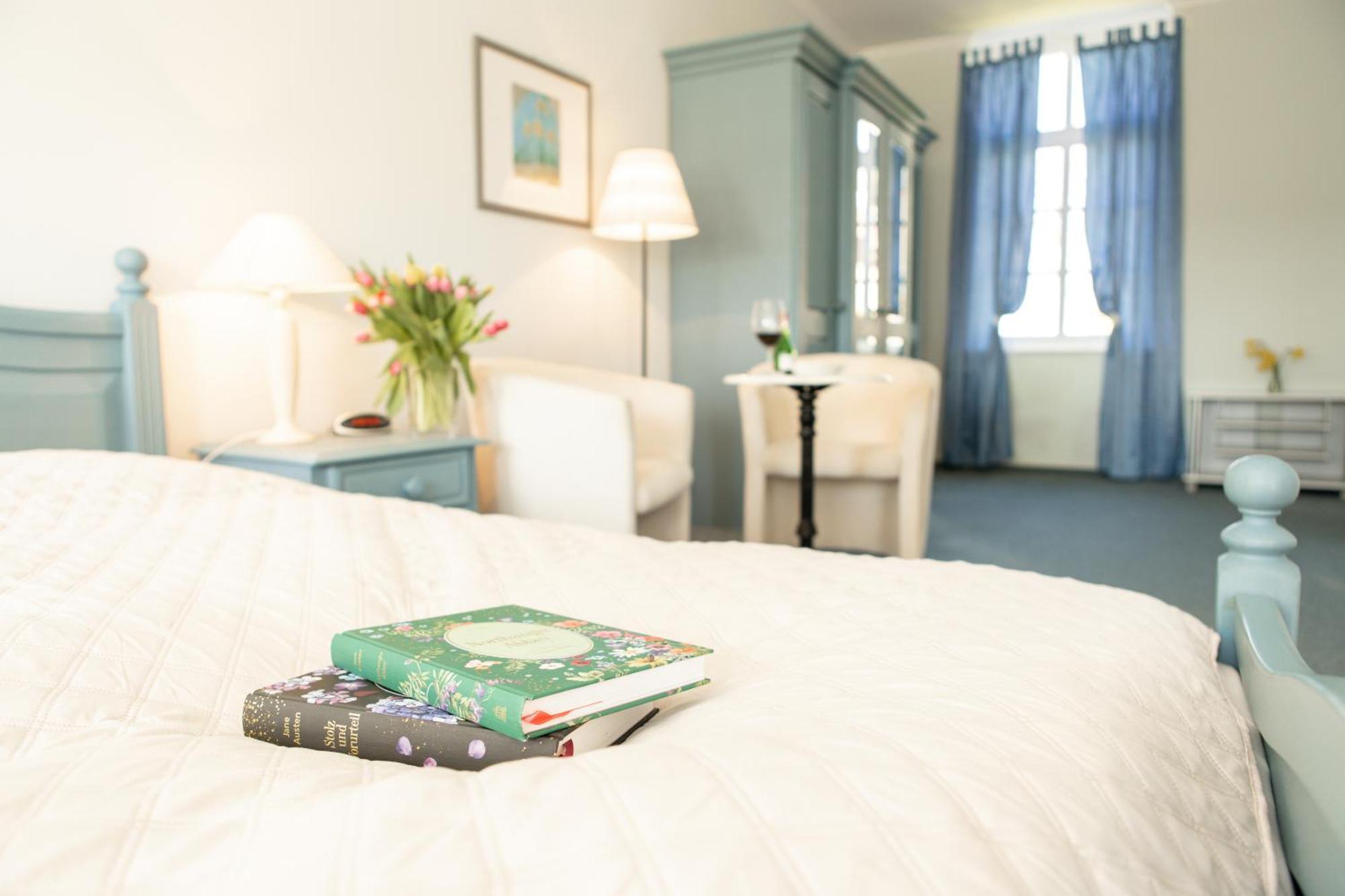 Boutique Hotel Gut Tribbevitz Neuenkirchen auf Rugen Exteriér fotografie